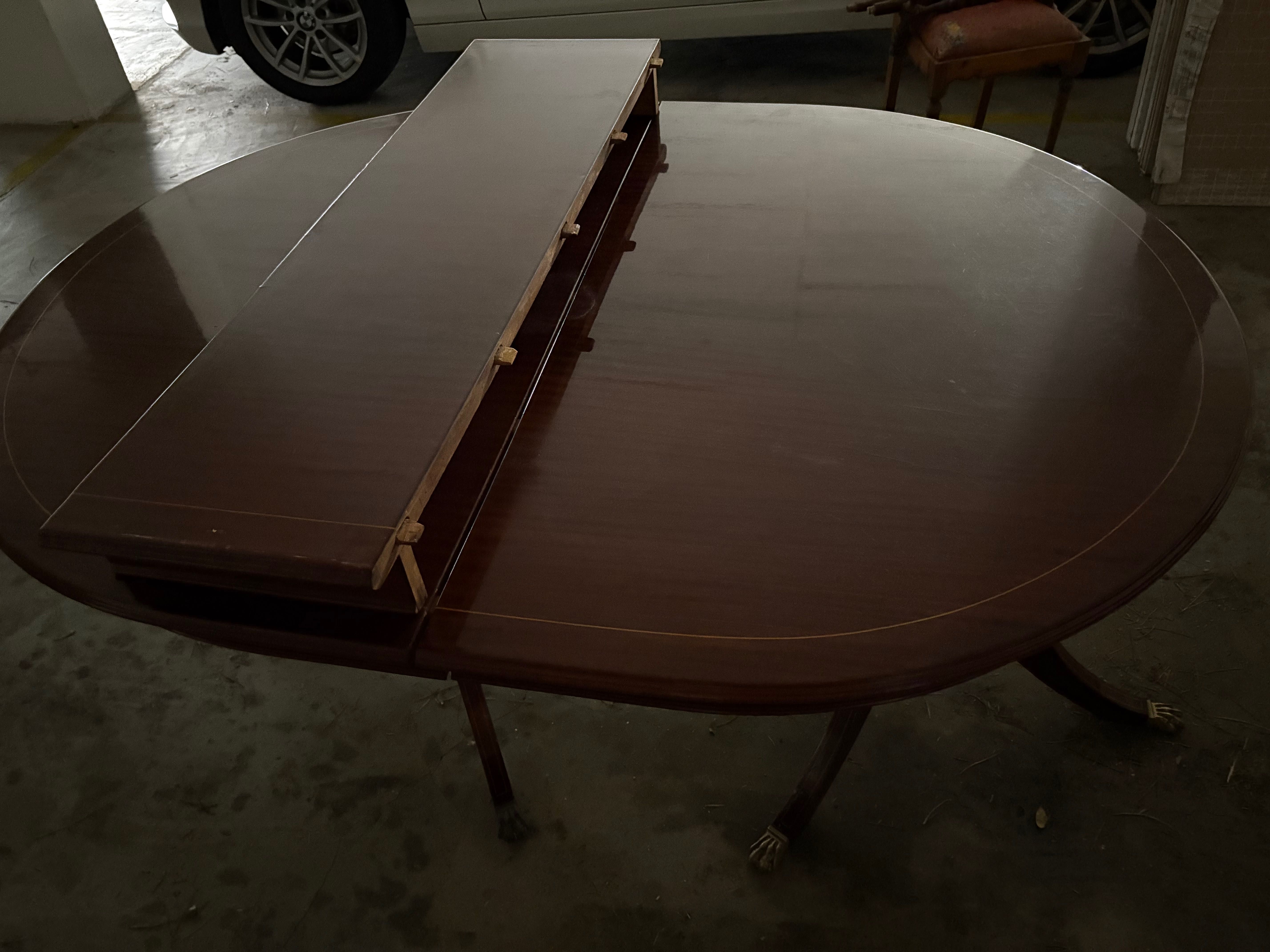 Mesa de Madeira extensível em excelente estado.