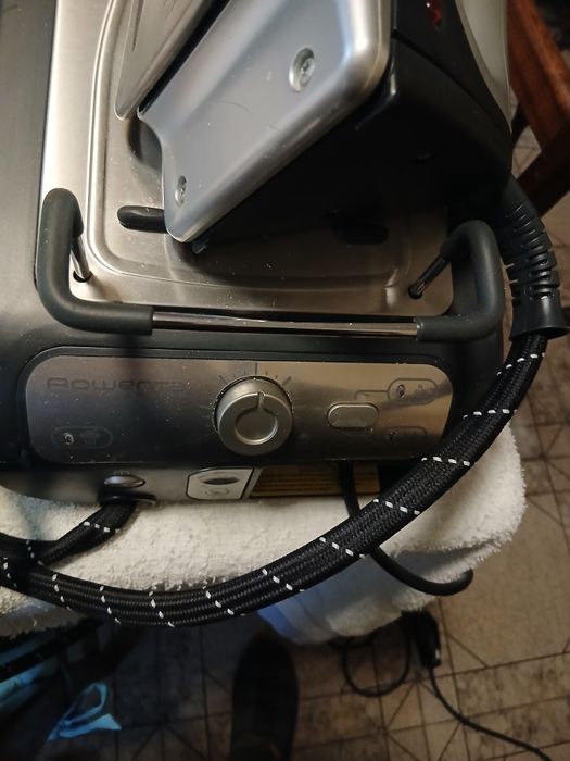 Ferro de engomar roventa