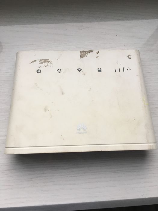 Роутер з сім картою huawei