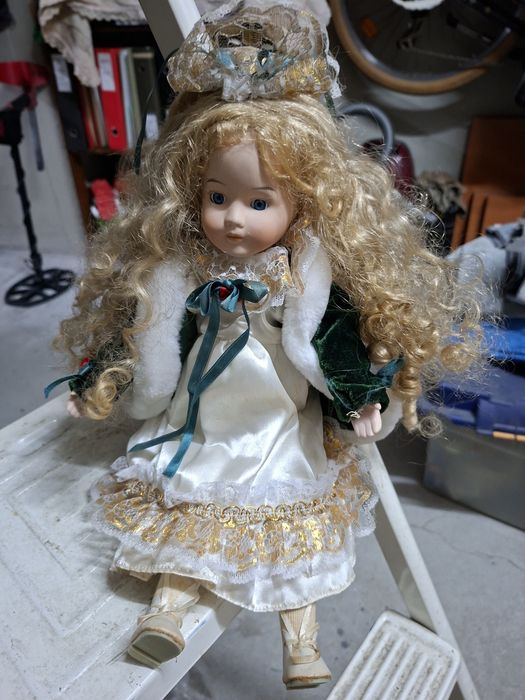 Boneca vintage bonita