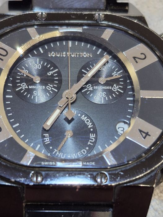 Часы Louis Vuitton Tambour