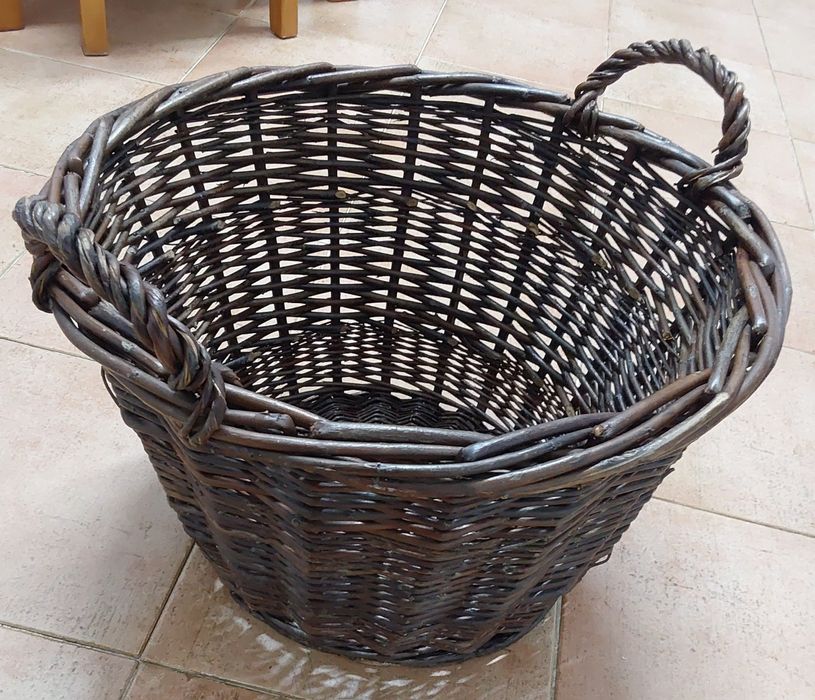 CESTA GRANDE EM VERGA , MULTIUSOS.Casa,Cozinha,Lareira,Vindima,Garagem