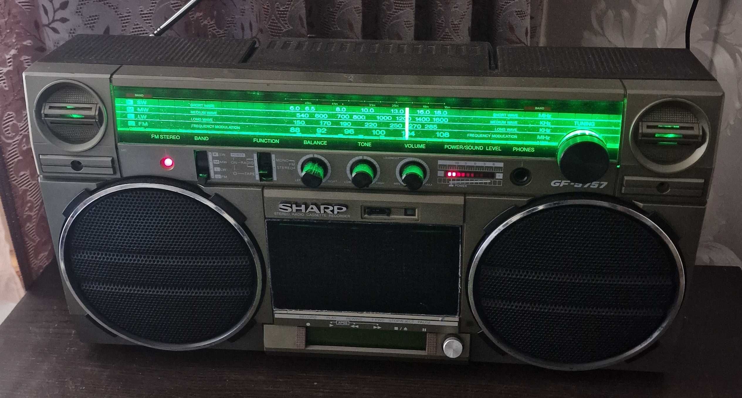 Sharp GF-5757HB с интернет-радио