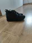 Buty na koturnie sportowe 38