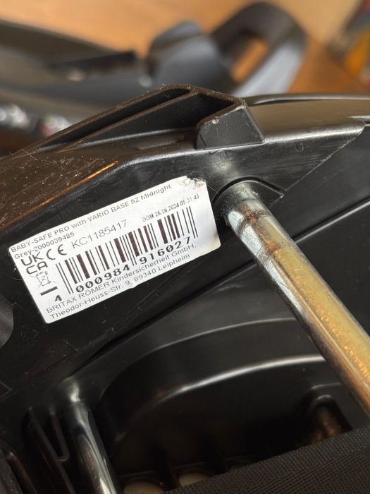 Fotelik łupina Britax Romet Baby-Safe PRO z bazą obrotową