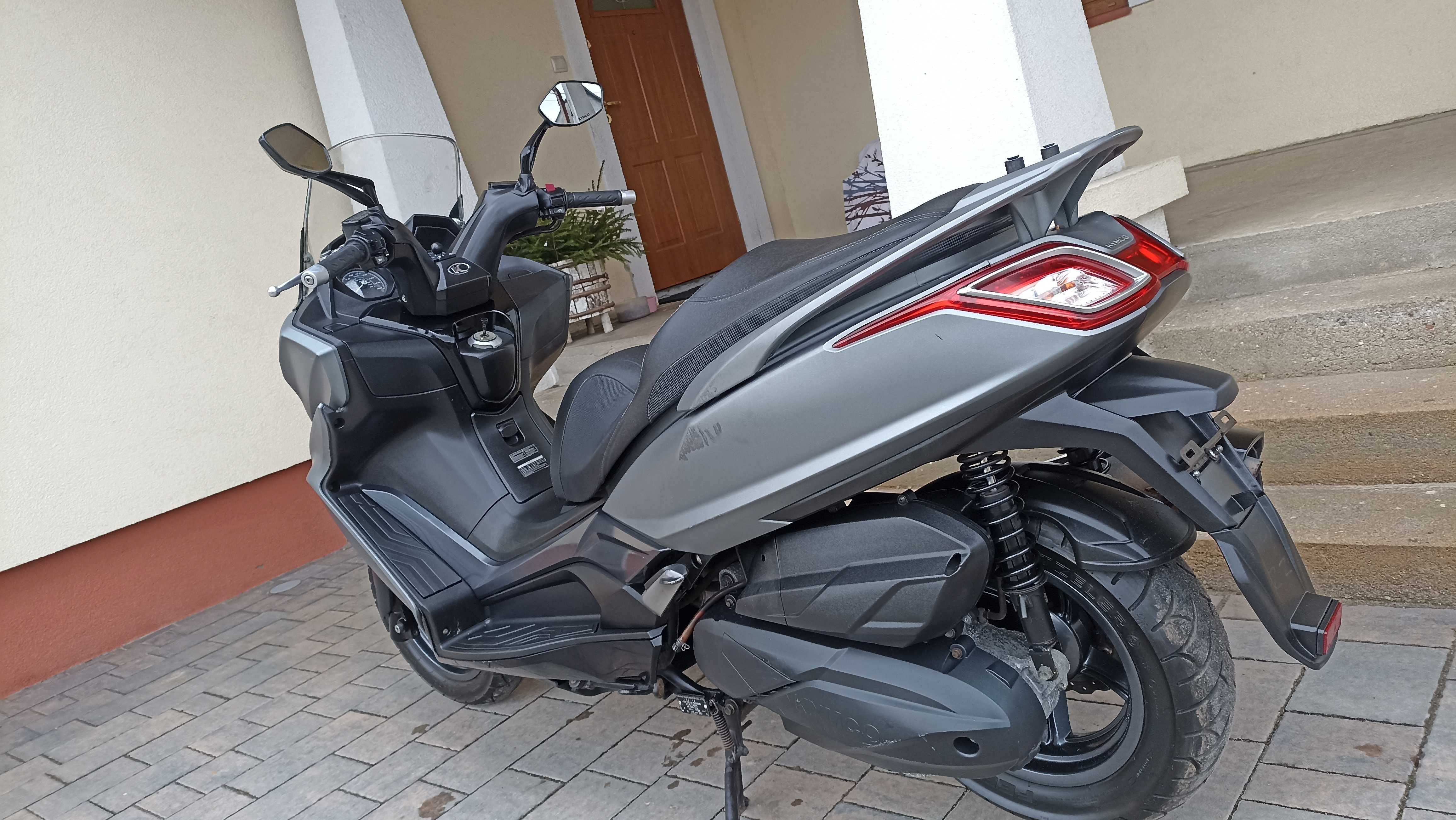 Kymco Downtown 350, rok 2017