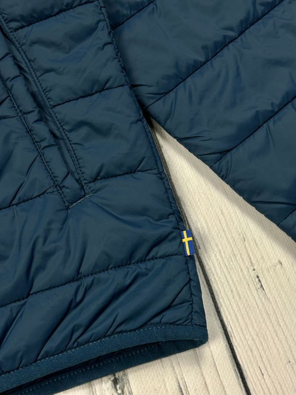 Fjallraven Kurtka Podpinka Damska Ocieplenie G-loft Supreme Logo r. S