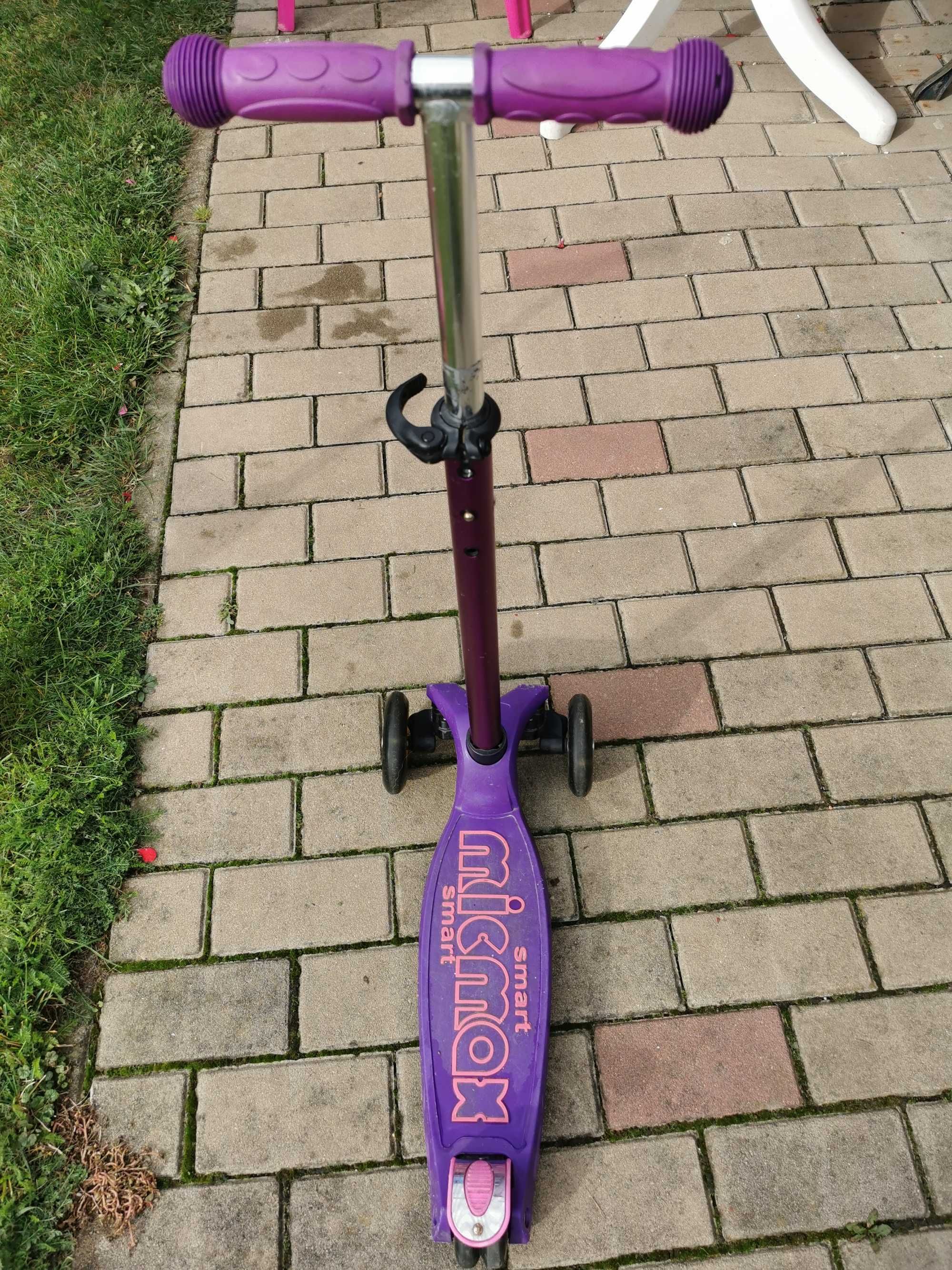 Hulajnoga trójkołowa firmy scooter