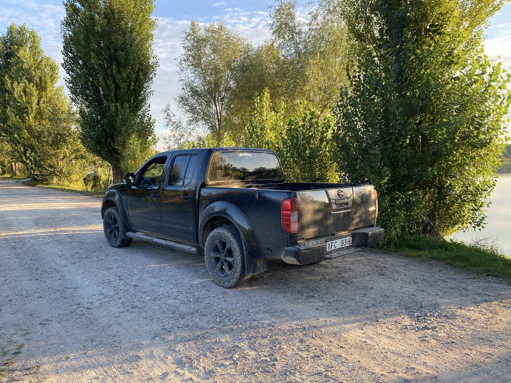 Navara 2009 год