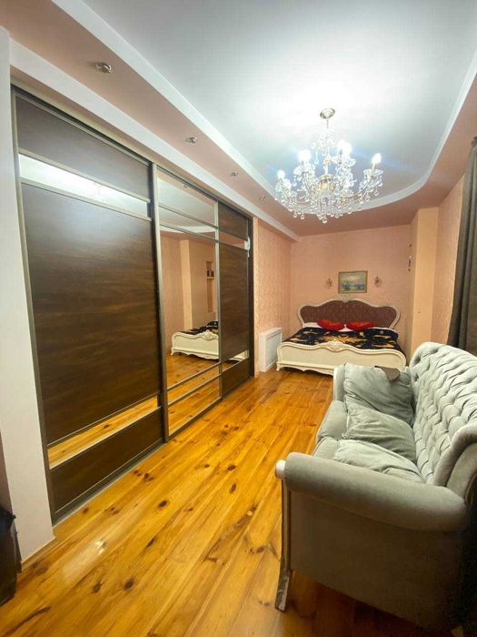 Двухуровневая квартира на Екатерининской.