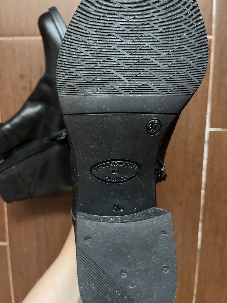 Botas curtas de salto alto Seaside 37