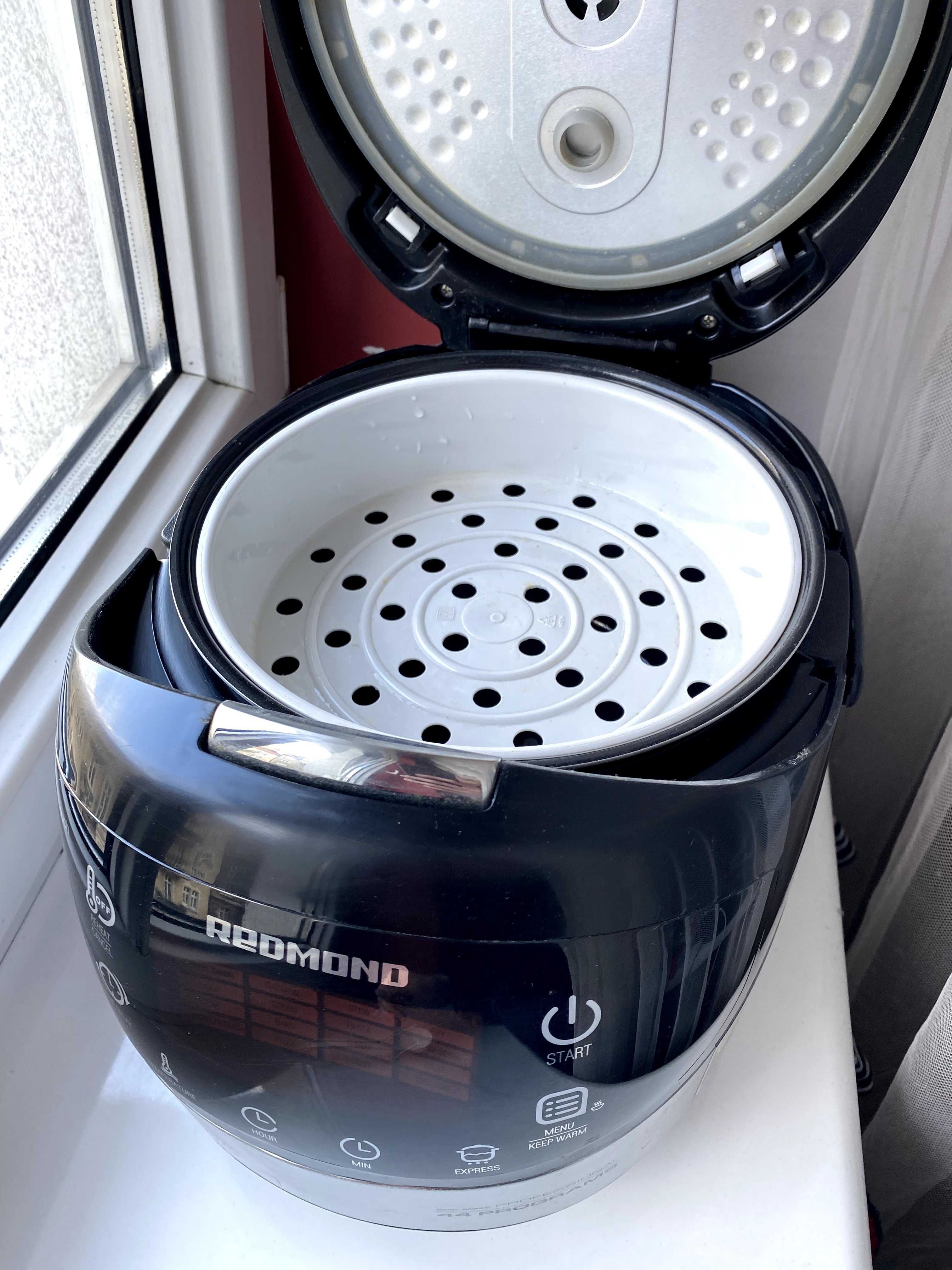 Multicooker Redmond RMC-M95E 5L