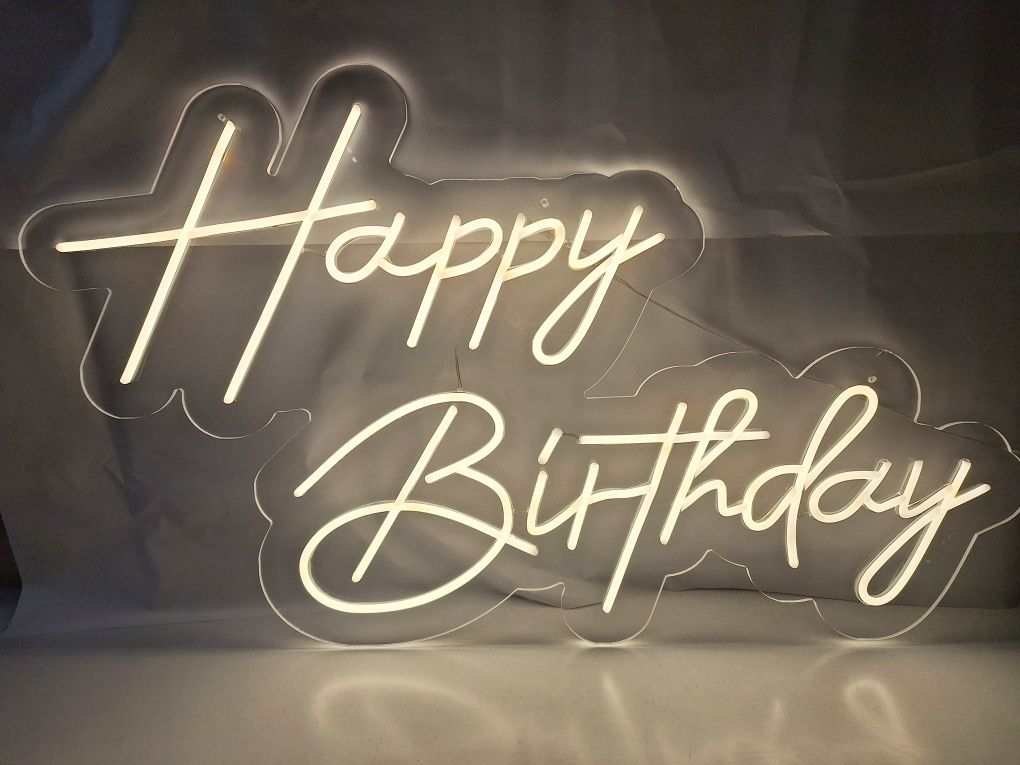 Napis led "18-stka" i "Happy Birthday"