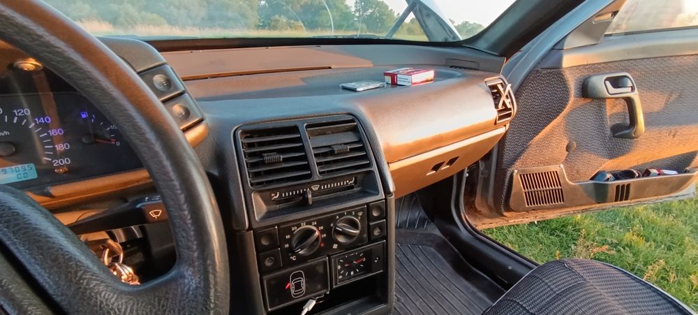 Лада 2110 2002год