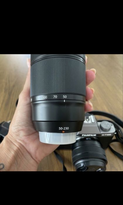 Fujifilm XT100 com objetivos 15-45 e 50-253