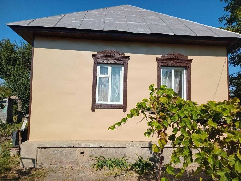 Продається будинок поруч з м.Бахмач, можливий торг.