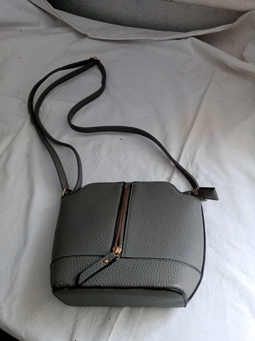 Сумки, клатчи разные  4 шт