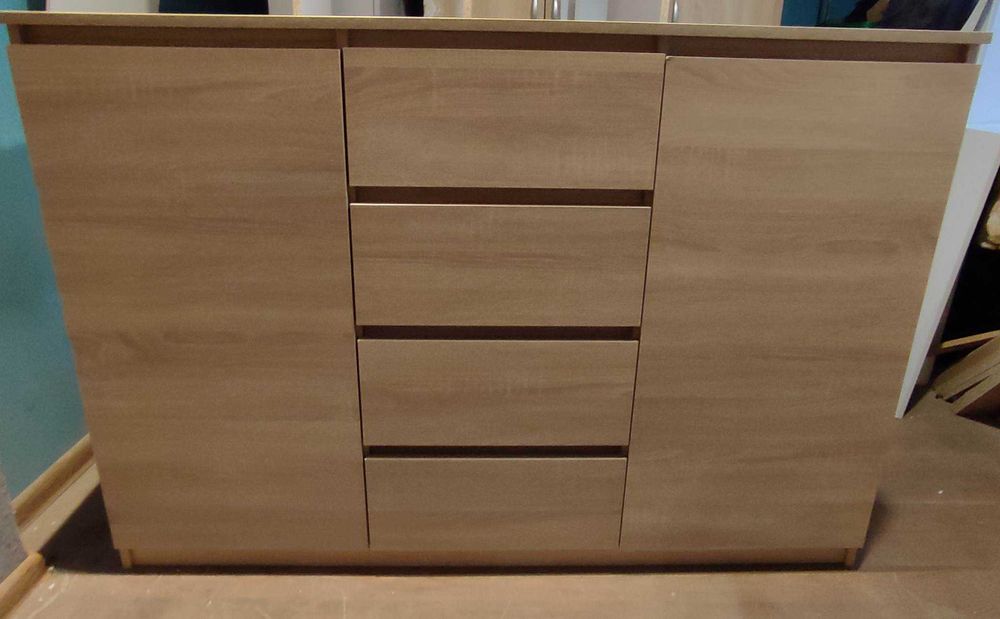 NOWOCZESNE ZŁOŻONE KOMODY - w atrakcyjnych cenach