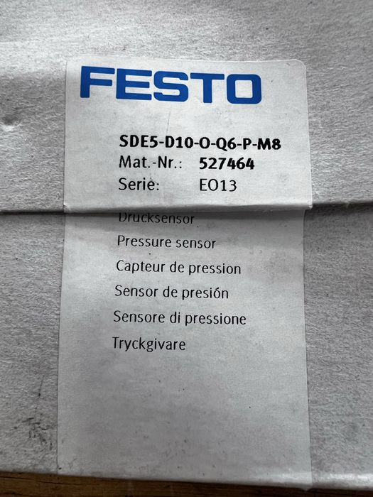 Sensor pressão Festo SDE5-D10-O-Q6-P-M8 - NOVO