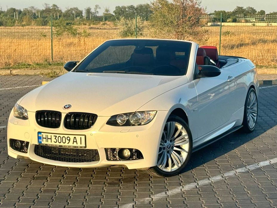 BMW 320i Cabrio E93