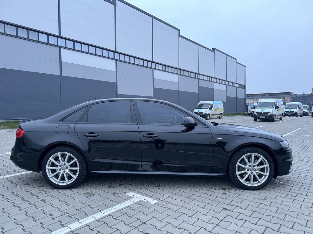 Audi A4/B8 S-line