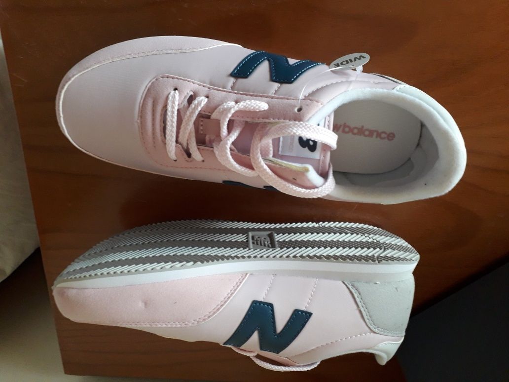 Sapatilhas New Balance novas com etiqueta