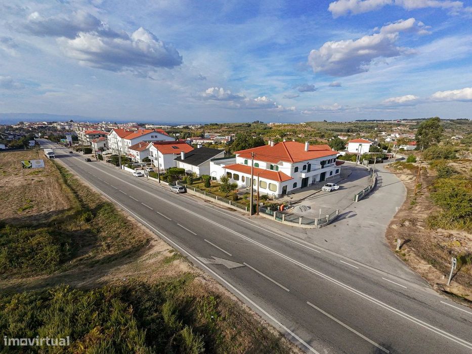 Armazém com Potencial Único de Expansão Empresarial