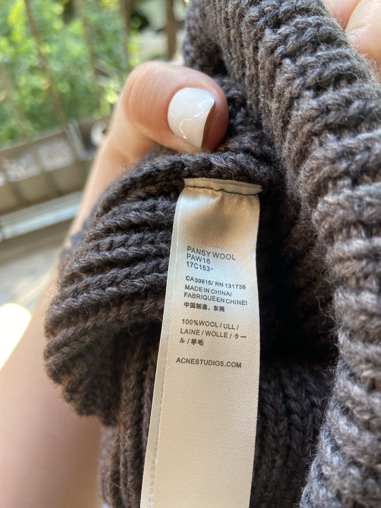 Шапка acne studios жіноча шерстяна. Зимова сірого кольору.