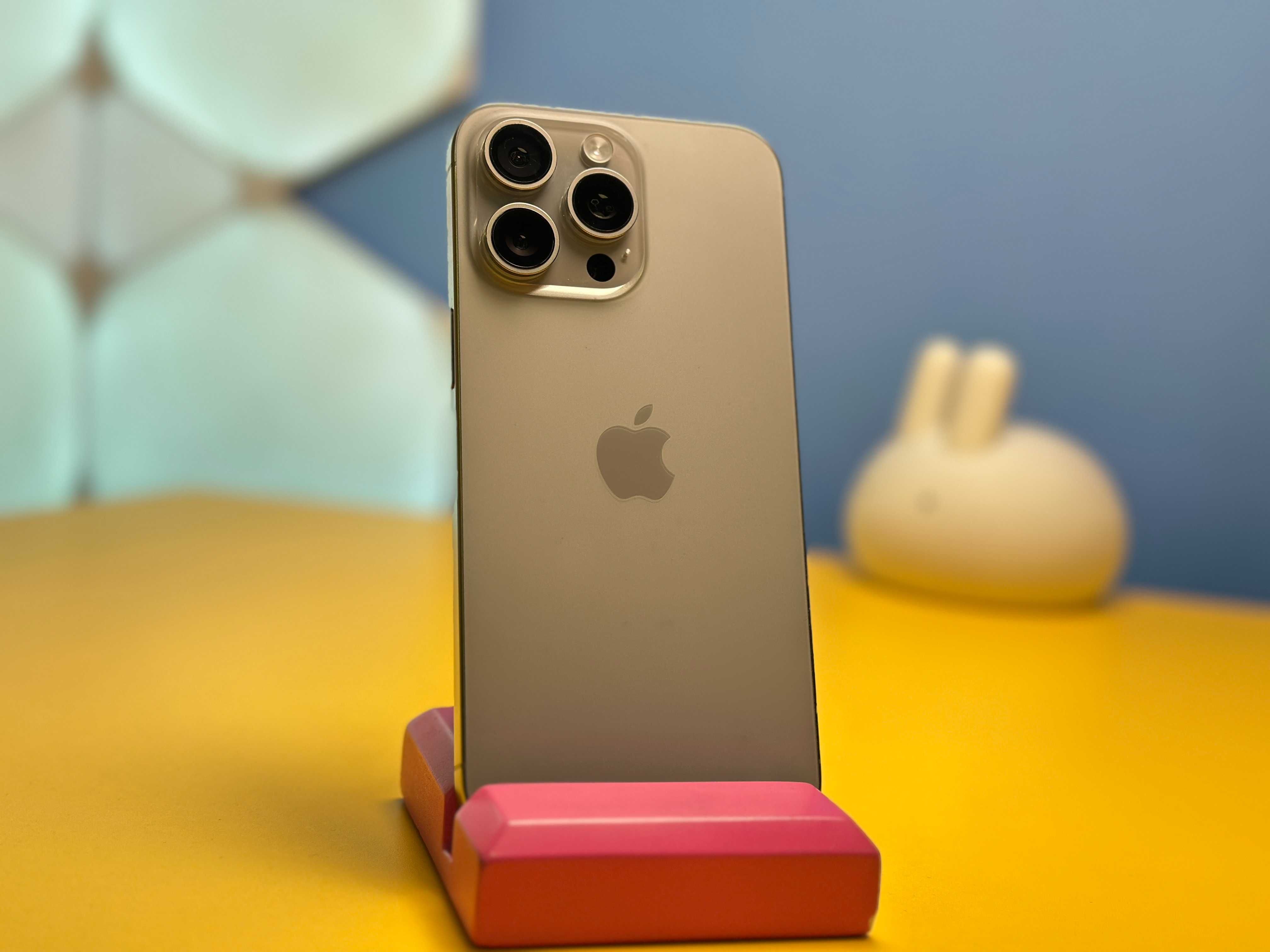 Смартфон Apple iPhone 15 Pro Max 256GB Natura (138395) Б/У З ГАРАНТІЄЮ