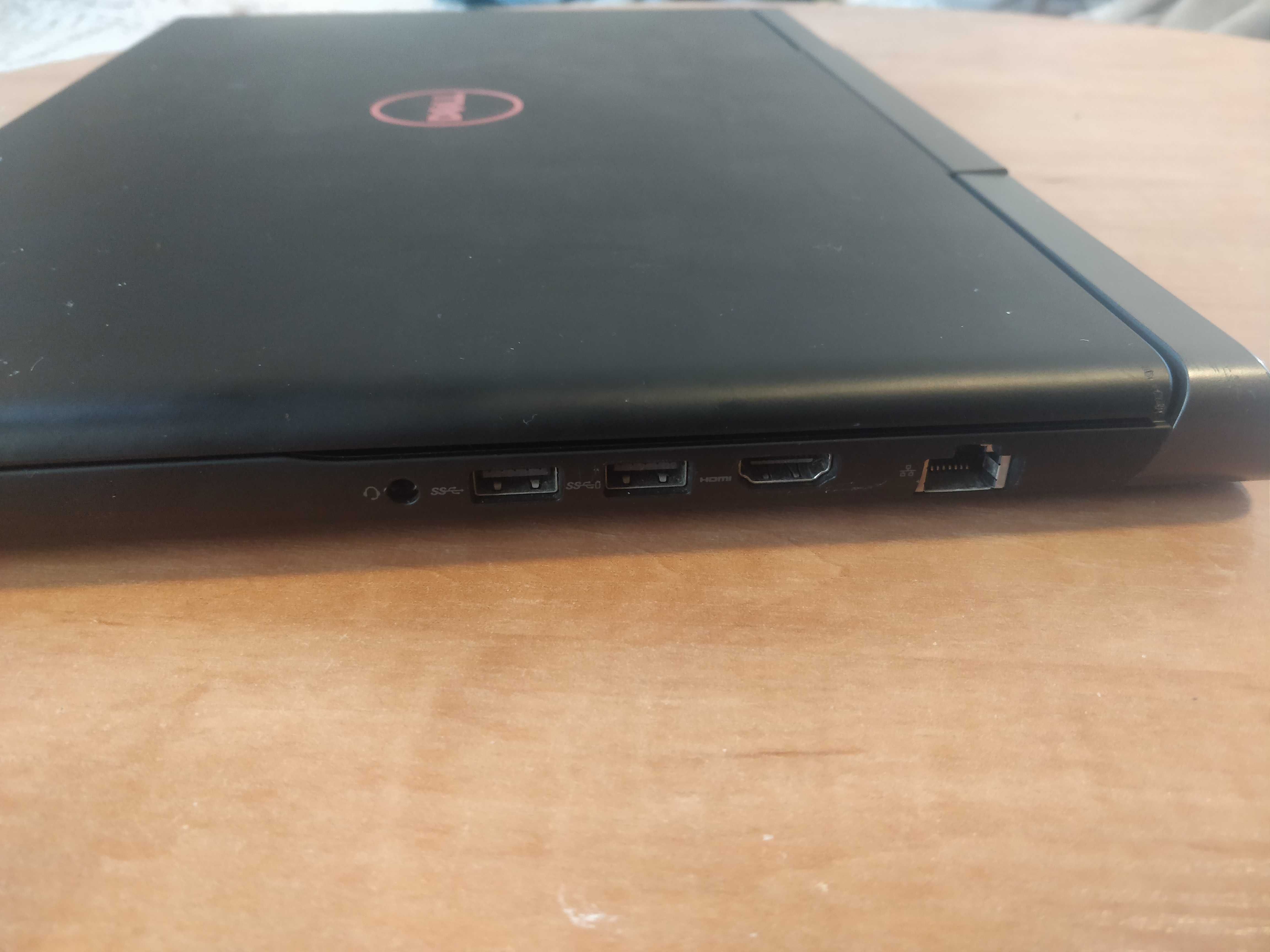 Dell Inspiron 7567 15,6 Intel Core i7 16GB GTX1050Ti ssd 120 + 1tb hdd