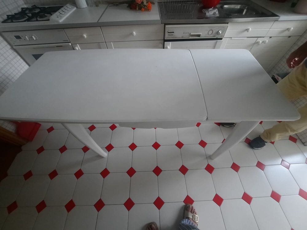 Mesa de cozinha madeira branca