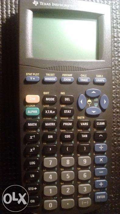 Calculadora Texas Instruments TI-83