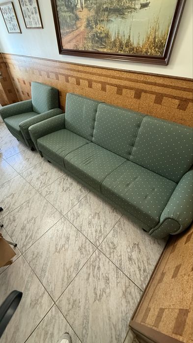 Vende-se conjunto de sofás (cama)