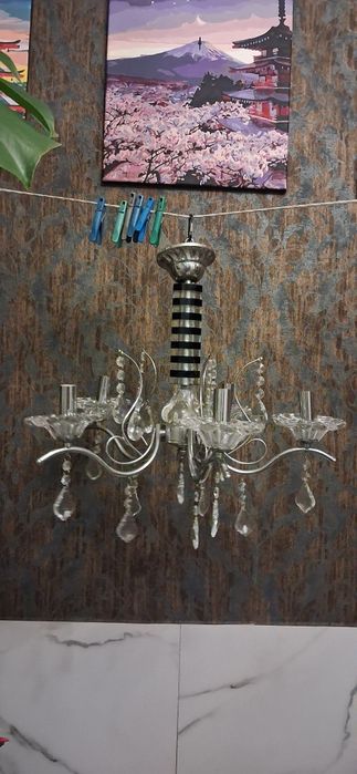 Продам люстру бу