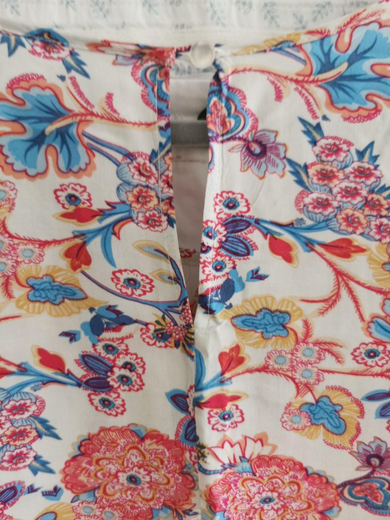 Lekka Bluzka Letnia TK Maxx Kwiatowy Wzór Ecru Krótki Rękaw M/L