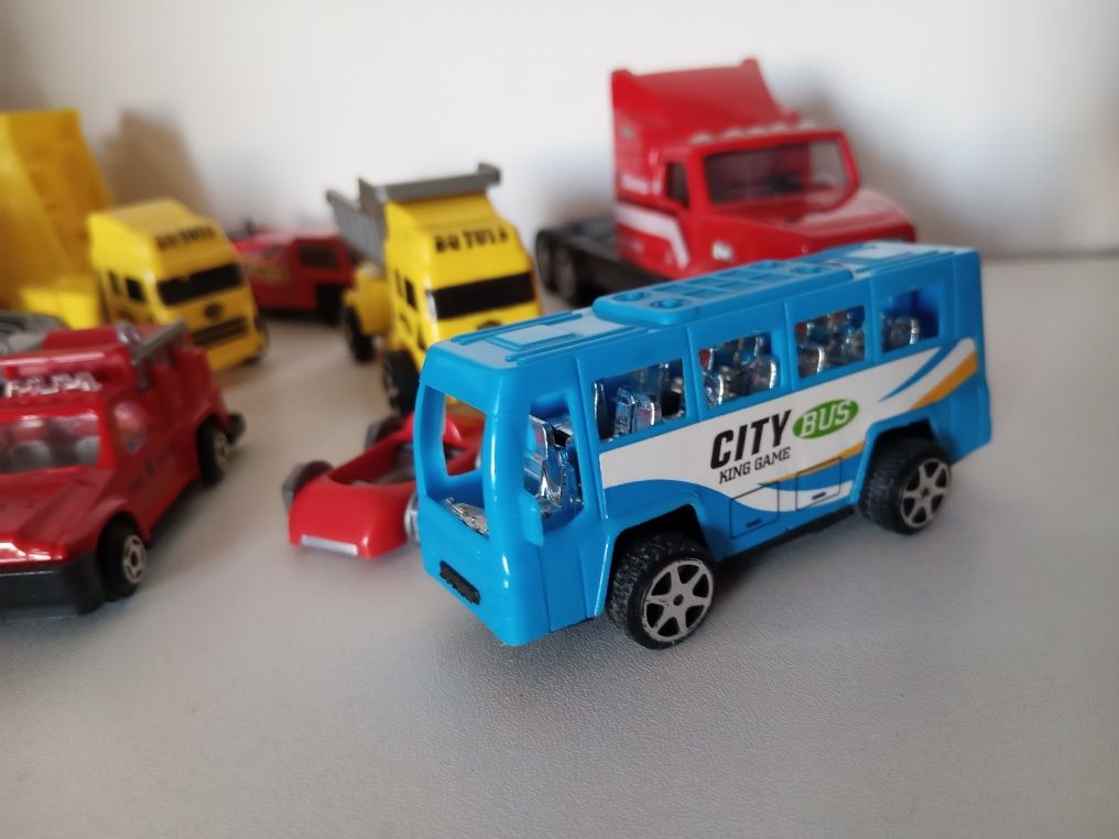 Brinquedos: lote carros autorcarro trator camião