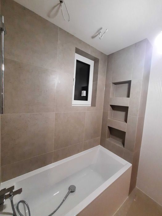 Układanie płytek/płytkarz/glazurnik/Remont łanienki/wykończenia