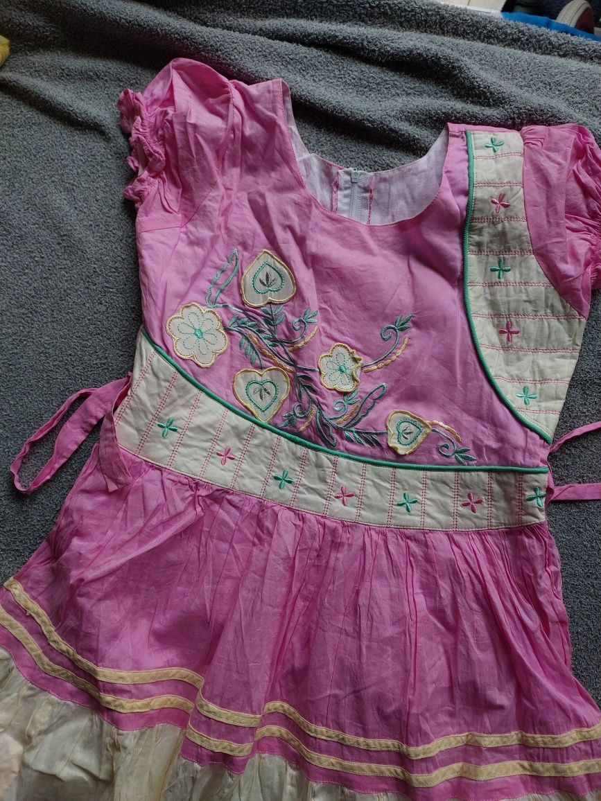Sukienka vintage midi 146 różowa kremowa