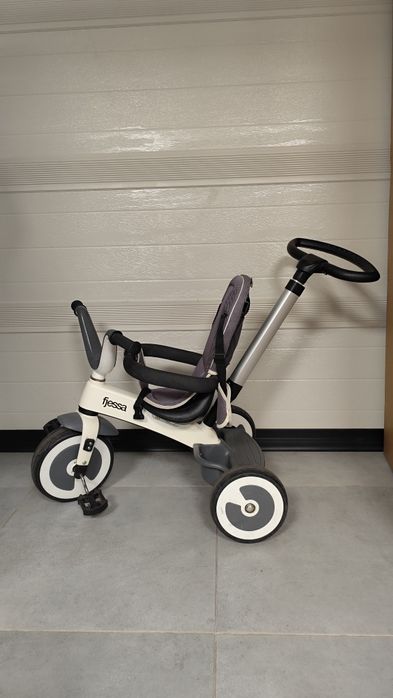 Rowerek trzykołowy Fjessa City
