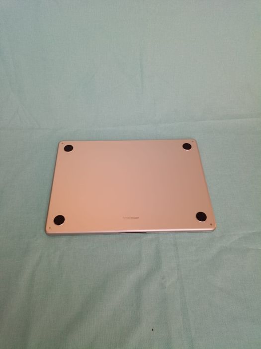 MacBook Air 13" M2 (2022) – Teclado Inglês - Cor Luz das Estrelas (Sta