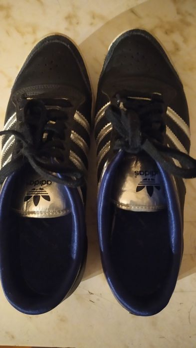 Кроссовки Adidas женские,оригинал