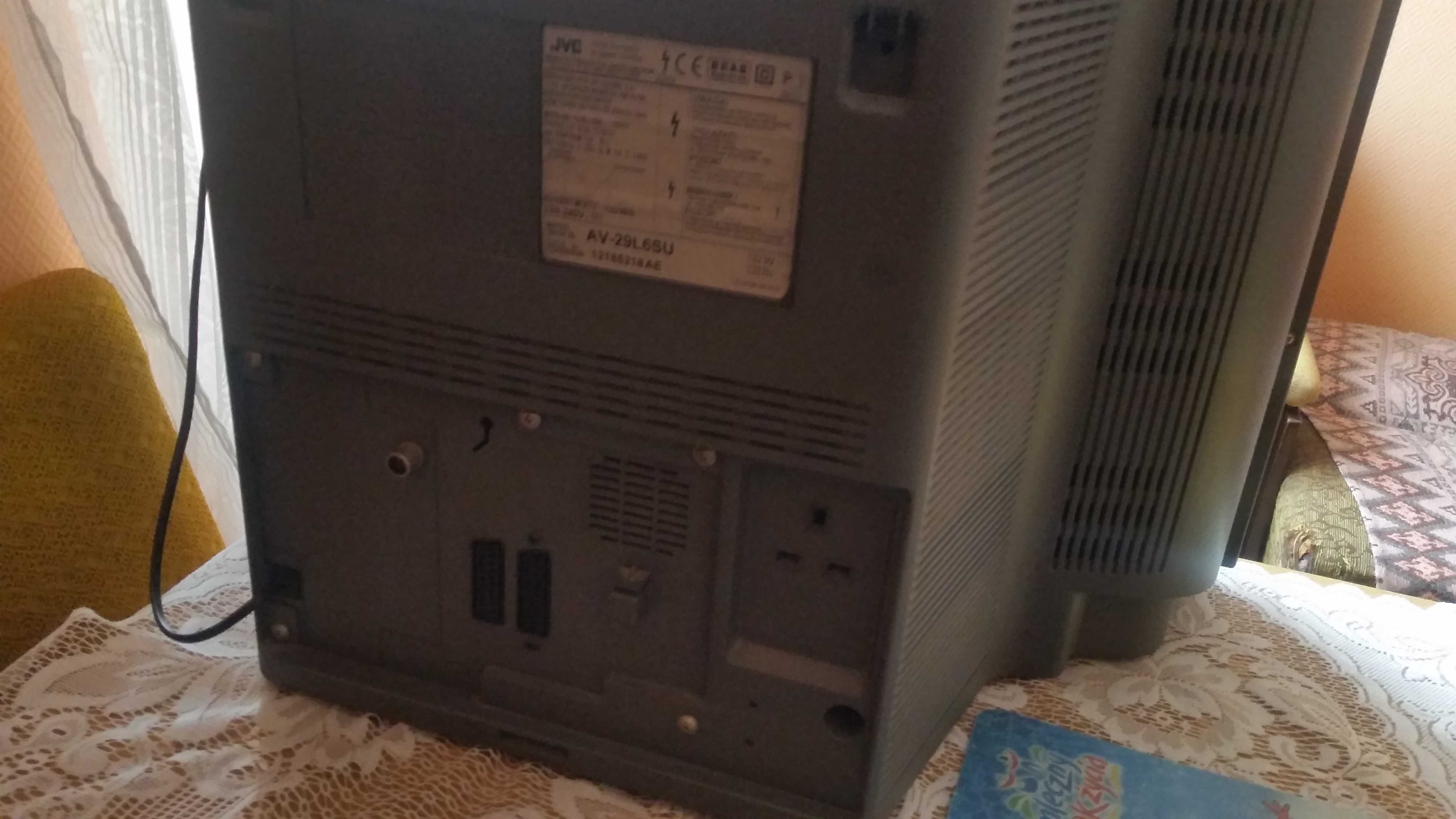 Telewizor JVC 29 cali 100Hz dla graczy działający AV-29L65U
