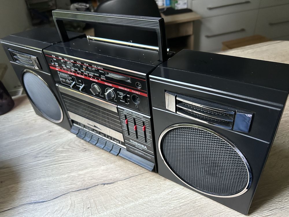 Radiomagnetofon Toshiba RT-7025 PRL boombox kaseciak PRL