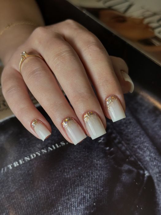 Манікюр, педикюр, нарощування, викладний френч, Бориспіль