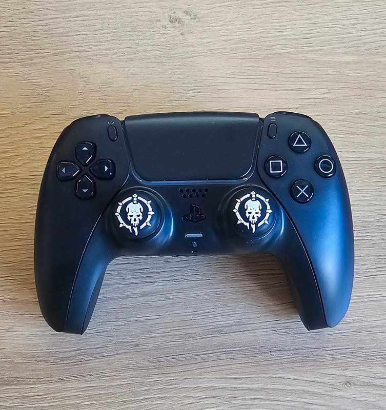 Antypoślizgowe gumki pad Playstation Xbox Diablo 4 Nekromancer white