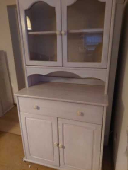 Bielony kredens sosnowy Shabby Chic
