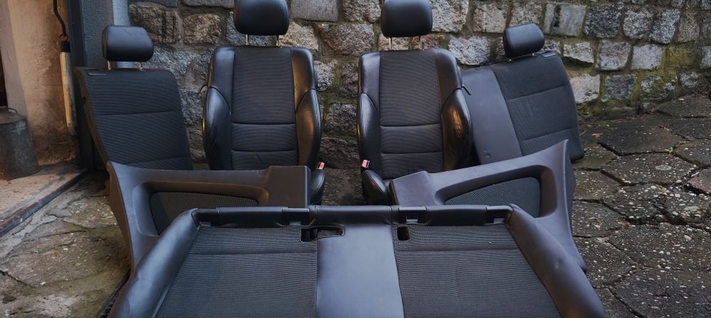 BMW E46 Compact fotele kanapa boczki Mpakiet Sporty