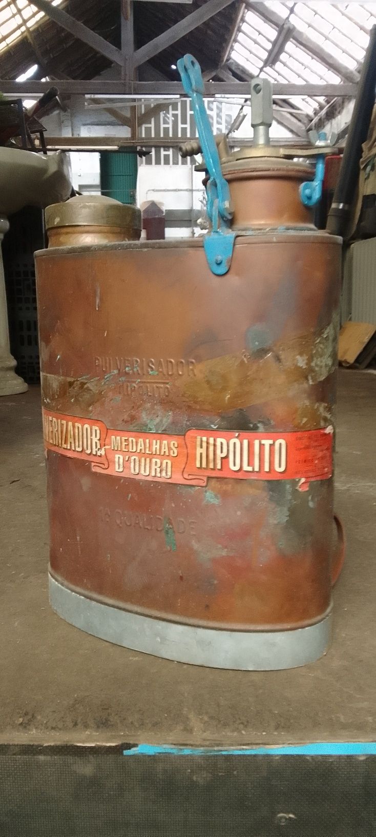 Pulverizador Hipólito em cobre