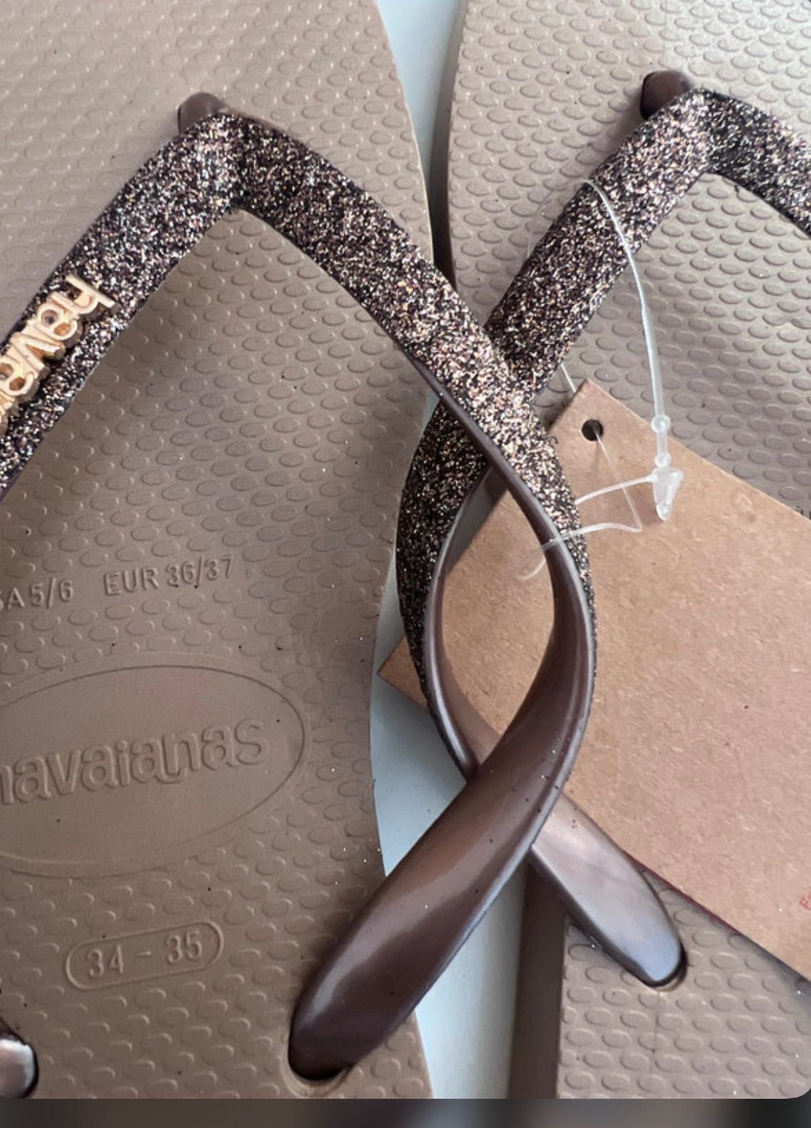 Havaianas novas brilhantes