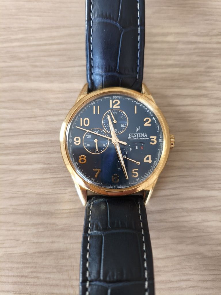 Годинник кварцевий Festina